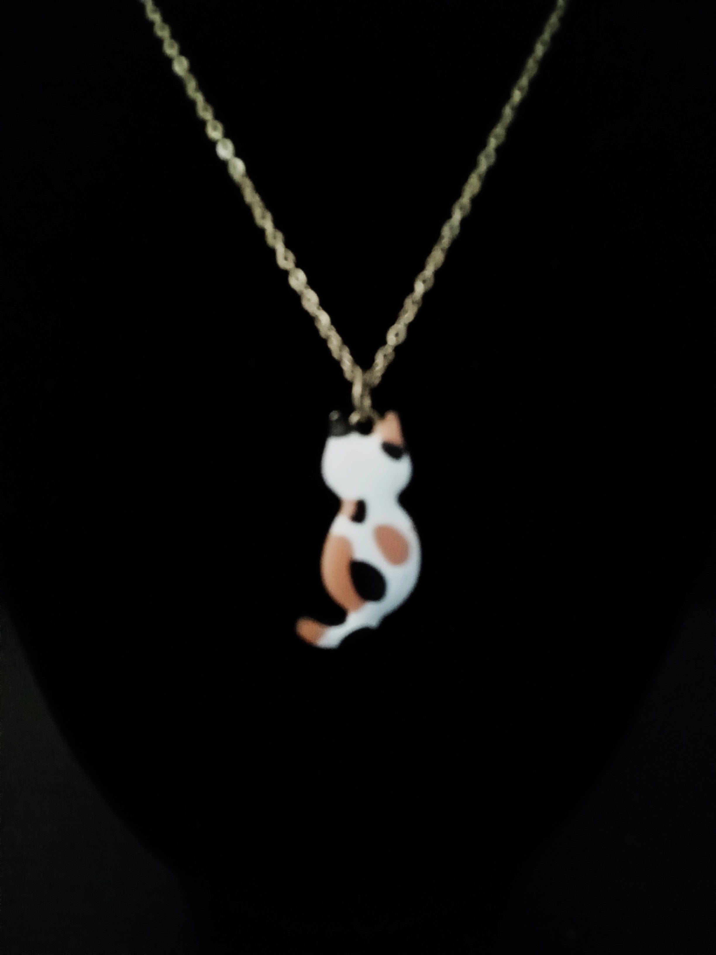 Orange, Black, and White Spotted Cat Necklace